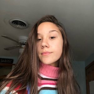 Meet your Posher, Olivia